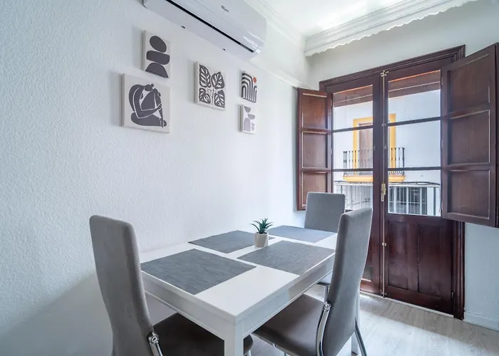 Centro Ronda Cabrera Home