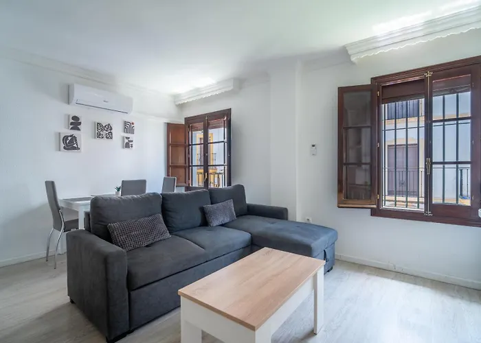 Centro Ronda Cabrera Home