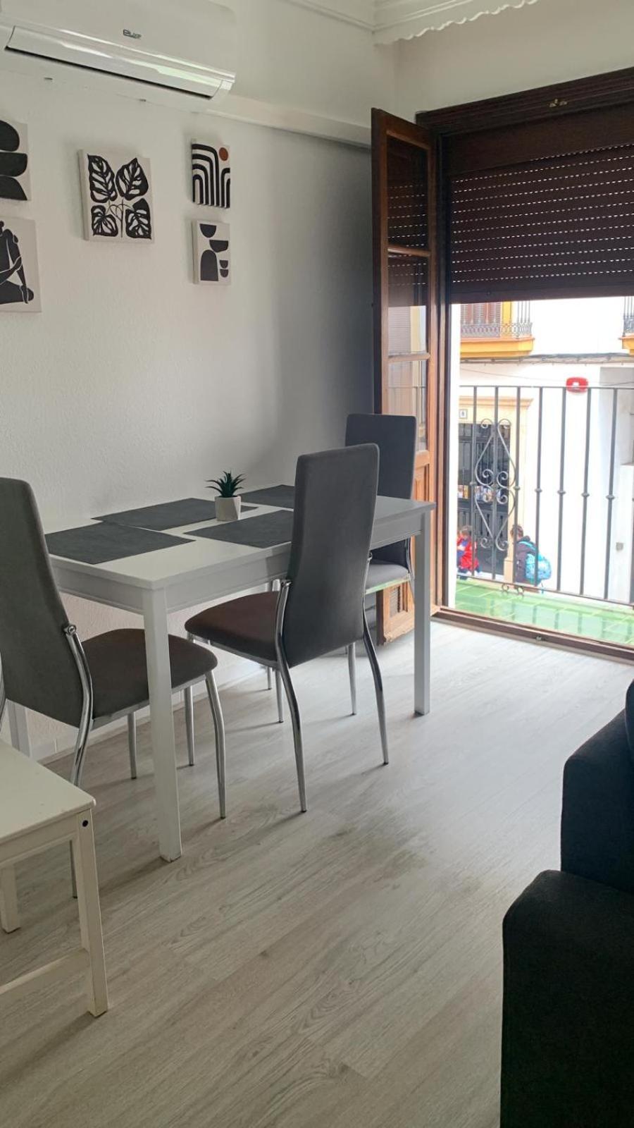 Centro Cabrera Apartment *