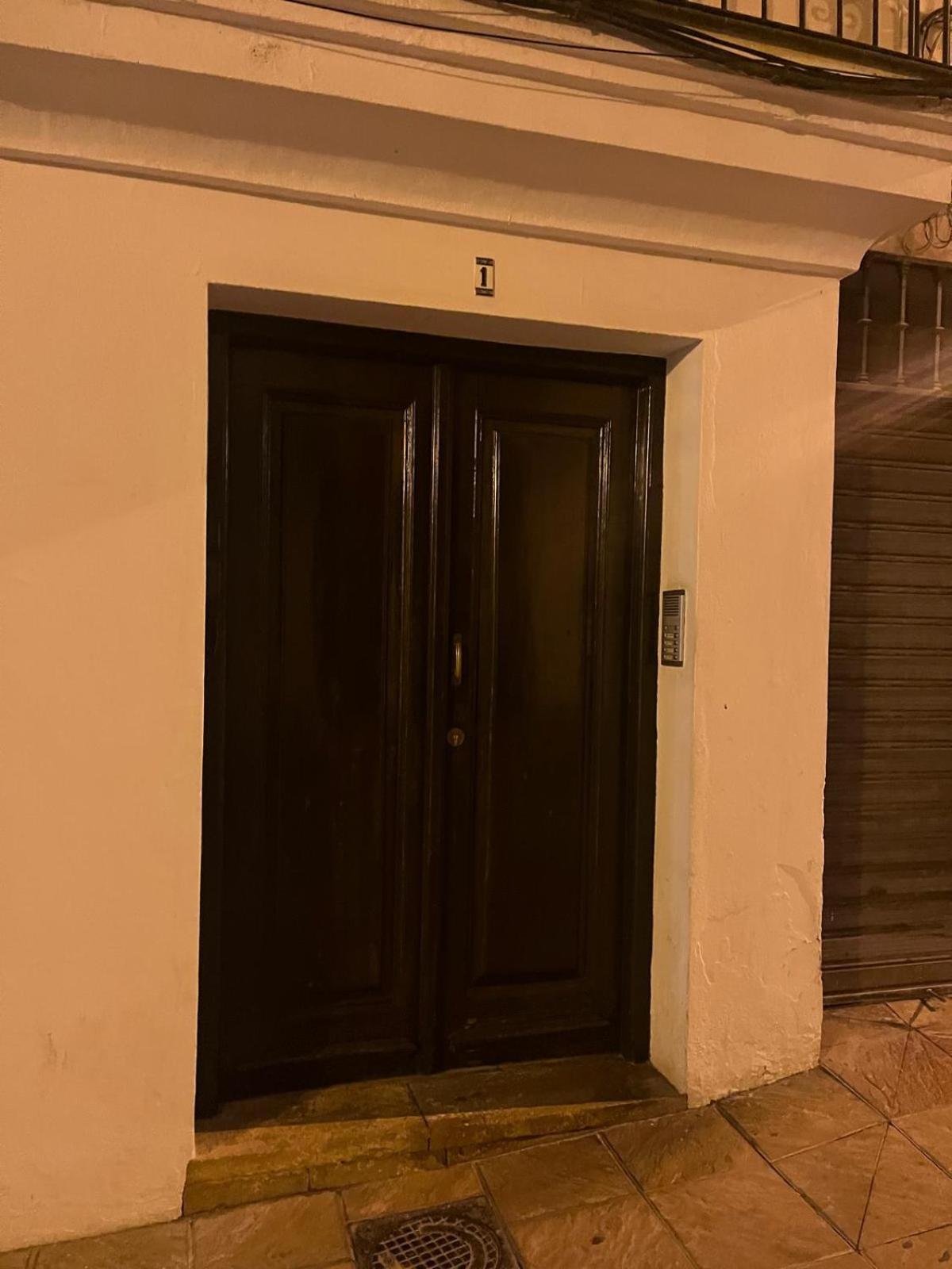Centro Cabrera Apartment *